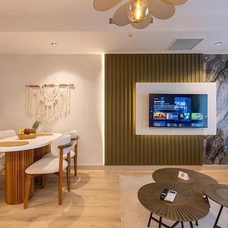 Los Suites Апартаменты *