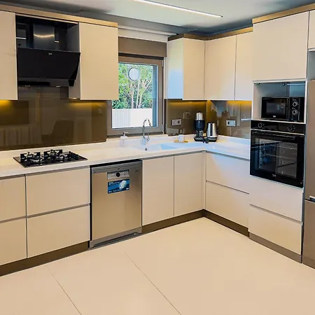 Los Suites Apartment *